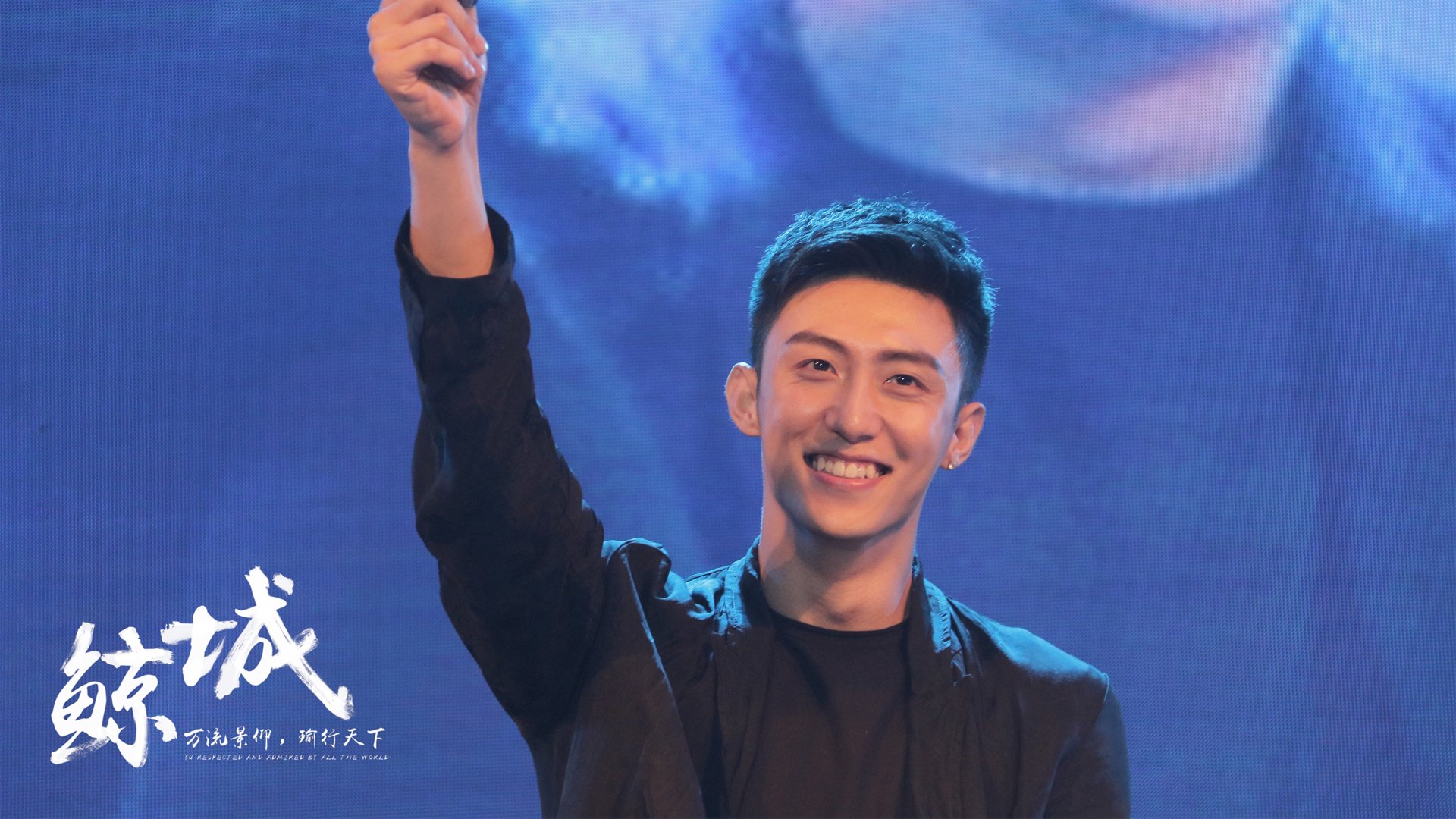 球队赢得晋级资格主教练强调接下来每场都是硬仗不容松懈，晋级的球队