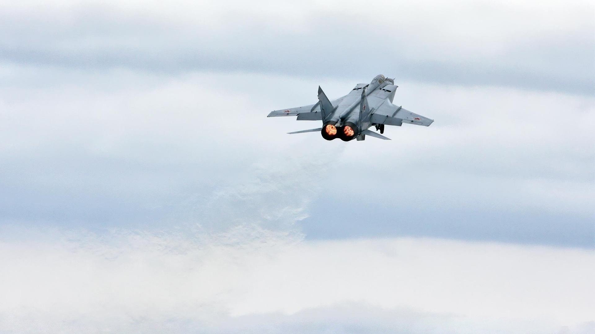 JiuyouAPP下载-美洲杯明星闪耀：突破、助攻、精彩不断！，美洲杯著名球星